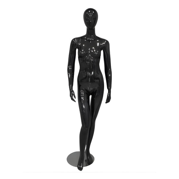 ARMS BY SIDE B/W MANNEQUIN