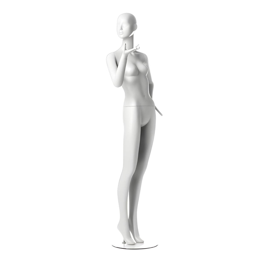 LEFT HAND ON HIP MANNEQUIN